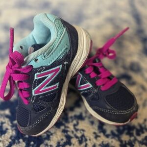 New Balance Kids' Aqua and Navy Sneakers with Fuchsia Laces